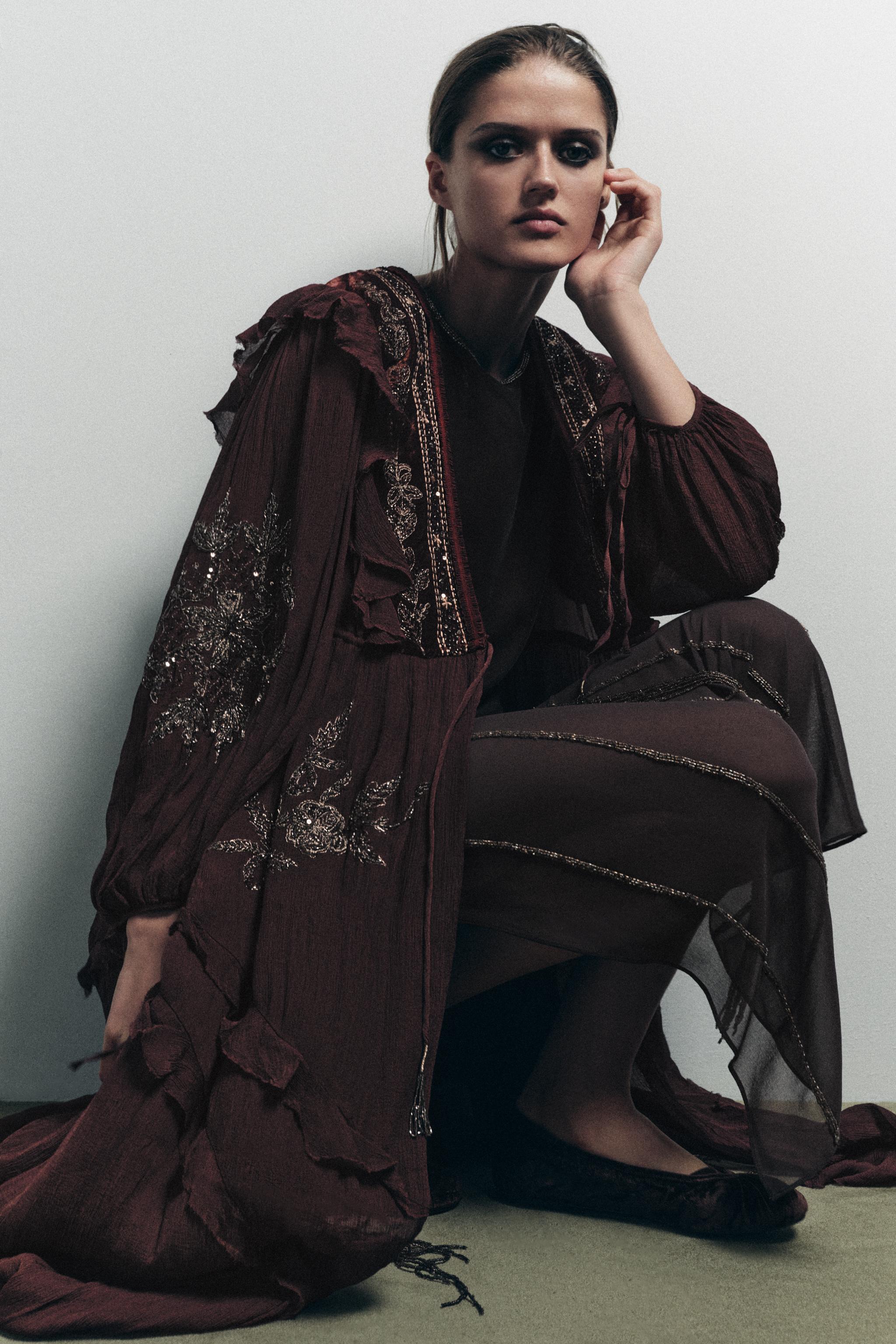 TOP BIMATIÈRE EN CRÊPE GEORGETTE À PAILLETTES